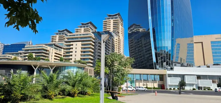 Kirayə verilir 4 otaqlı mənzil 167 m² — Bakı, Səbail 4 otaq 167.00 m²