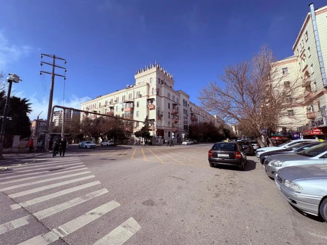 Satılır 3 otaqlı mənzil 100 m²