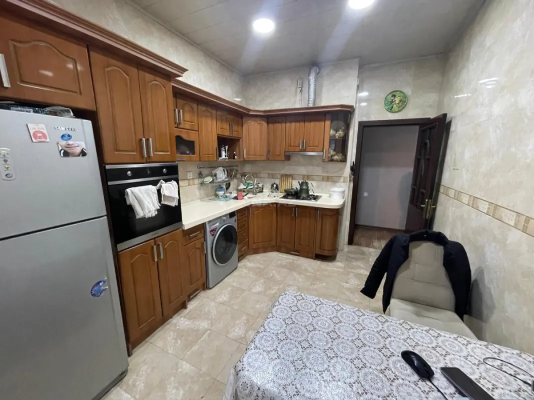 Satılır 2 otaqlı mənzil 82 m²