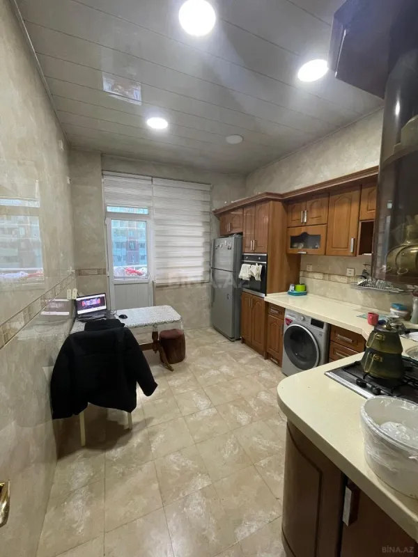 Satılır 2 otaqlı mənzil 82 m²