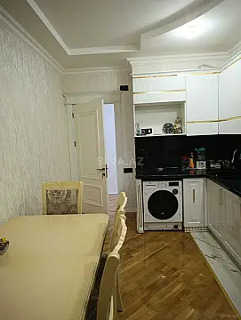 Satılır 3 otaqlı mənzil 120 m²