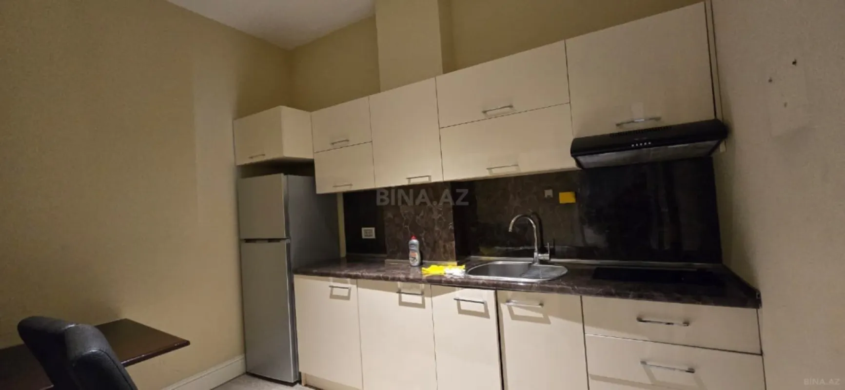 Kirayə verilir 5 otaqlı ofis 165 m²