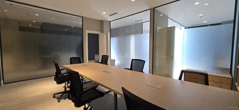 Kirayə verilir 5 otaqlı ofis 165 m²