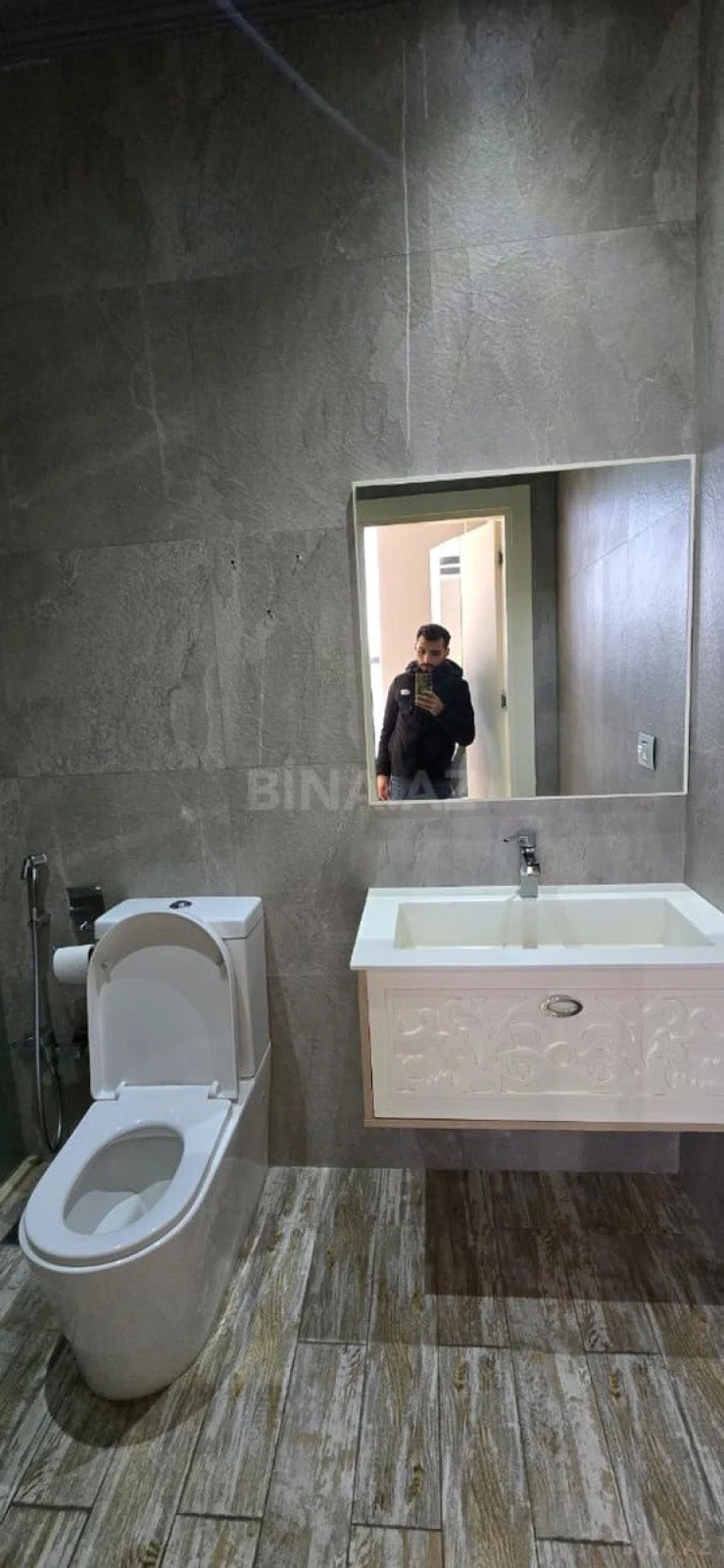 Kirayə verilir 5 otaqlı ofis 165 m²