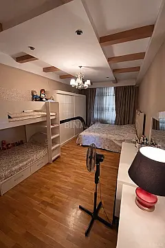 Satılır 2 otaqlı mənzil 110 m²