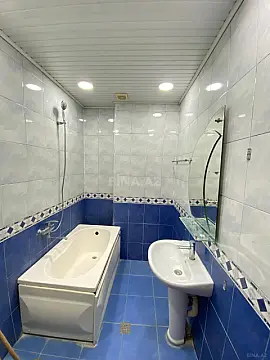 Kirayə verilir 2 otaqlı mənzil 85 m²