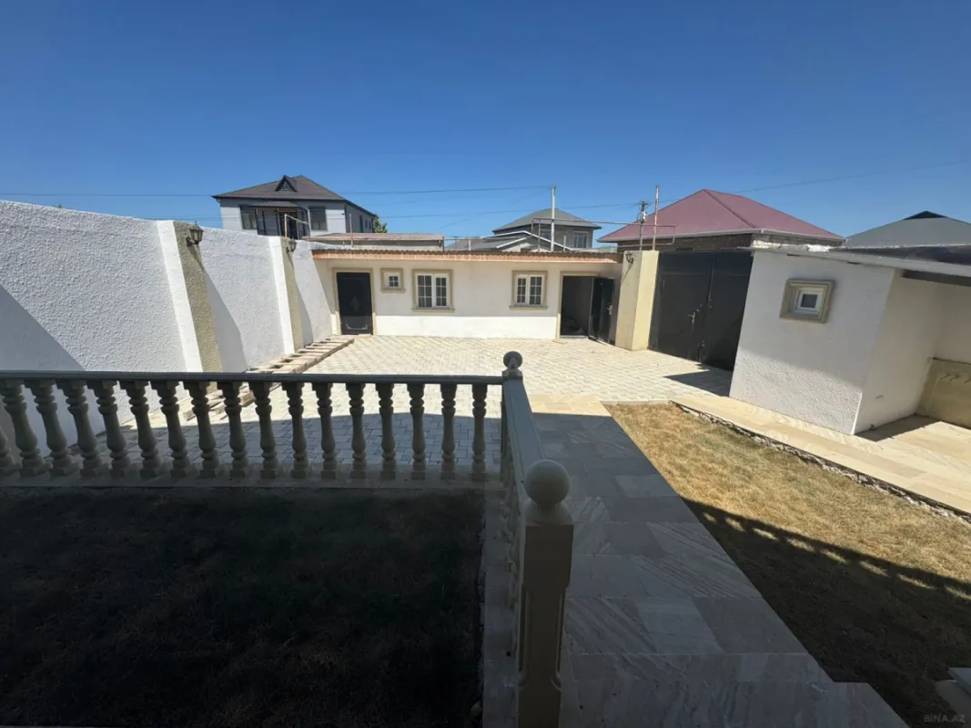 Satılır 4 otaqlı həyət evi 150 m²