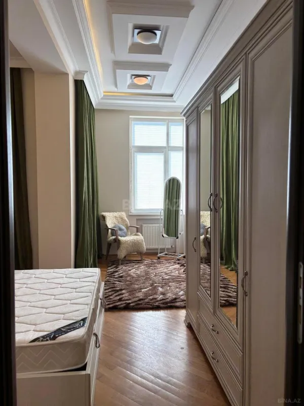 Kirayə verilir 3 otaqlı mənzil 120 m²