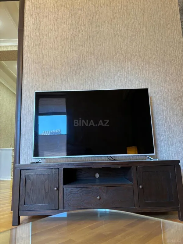 Kirayə verilir 3 otaqlı mənzil 120 m²