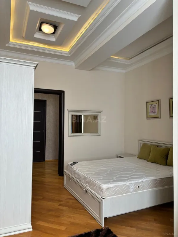 Kirayə verilir 3 otaqlı mənzil 120 m²