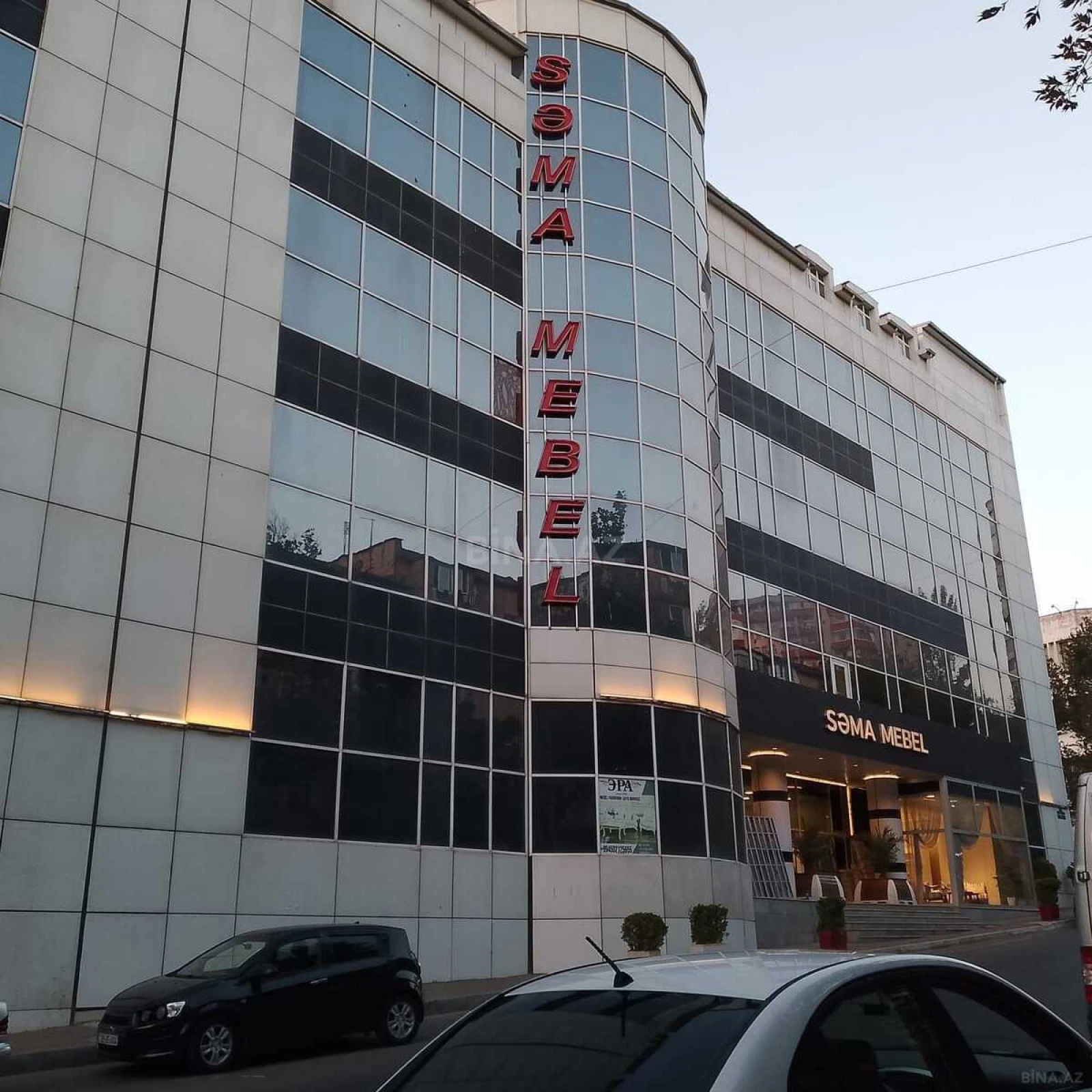 Satılır obyekt 260 m²