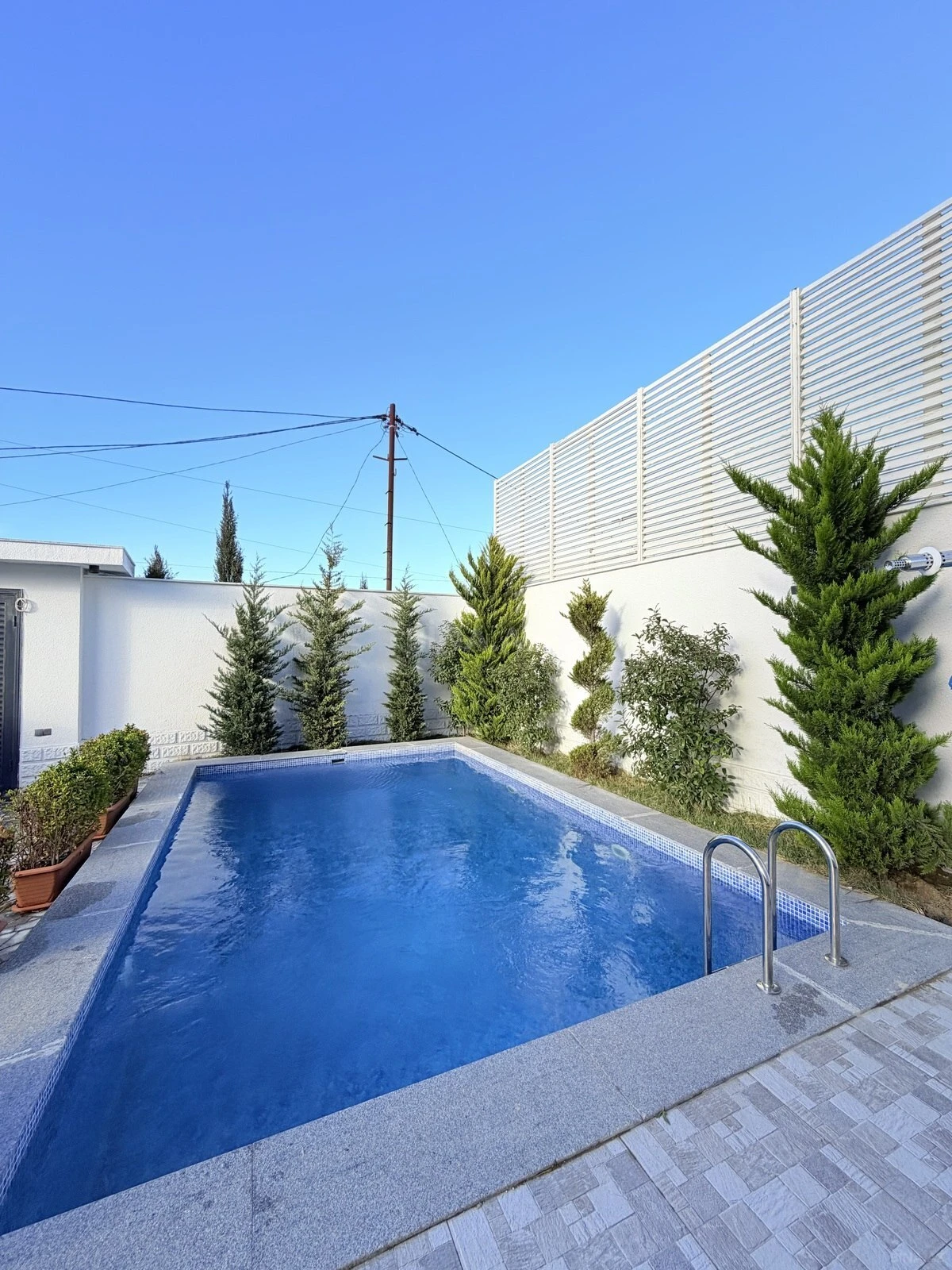 Kirayə verilir 4 otaqlı həyət evi 220 m²