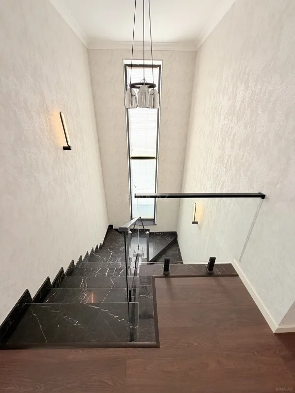 Kirayə verilir 4 otaqlı həyət evi 220 m²