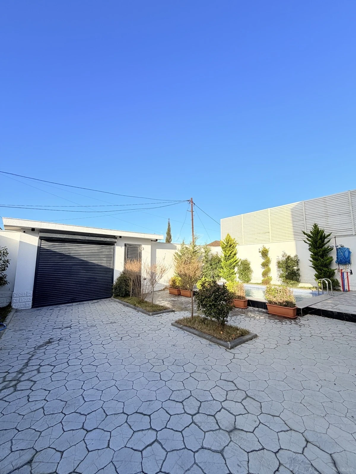 Kirayə verilir 4 otaqlı həyət evi 220 m²