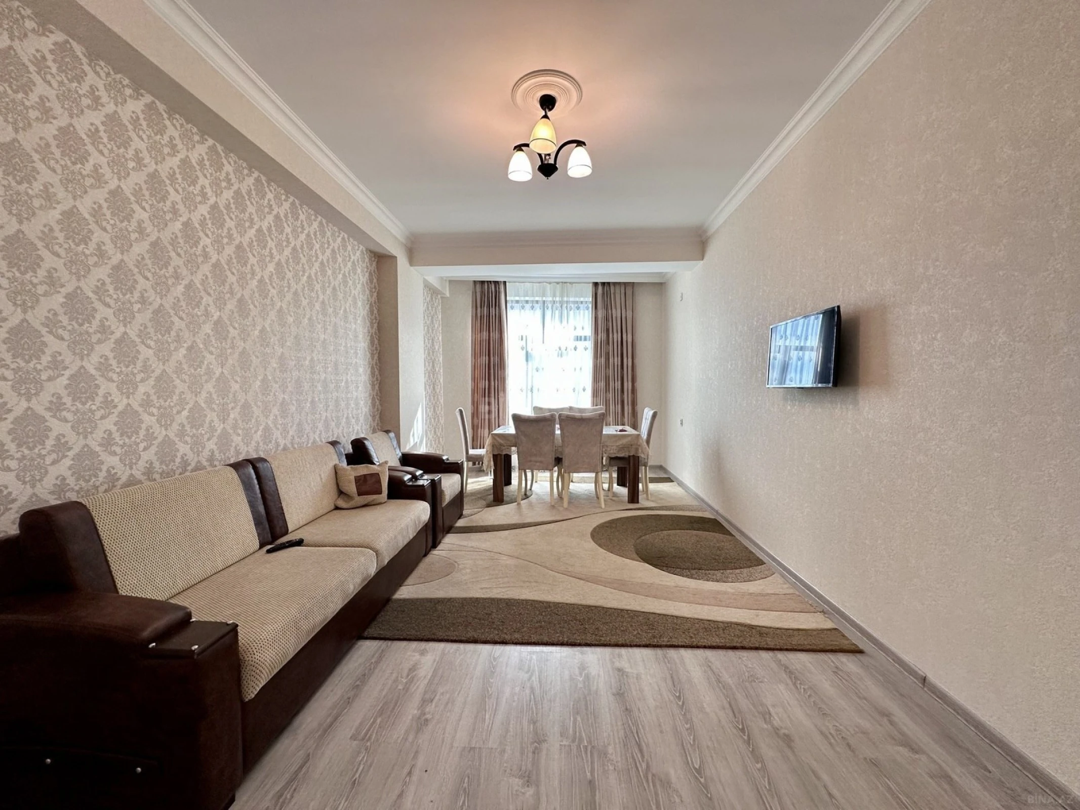 Kirayə verilir 3 otaqlı mənzil 105 m²
