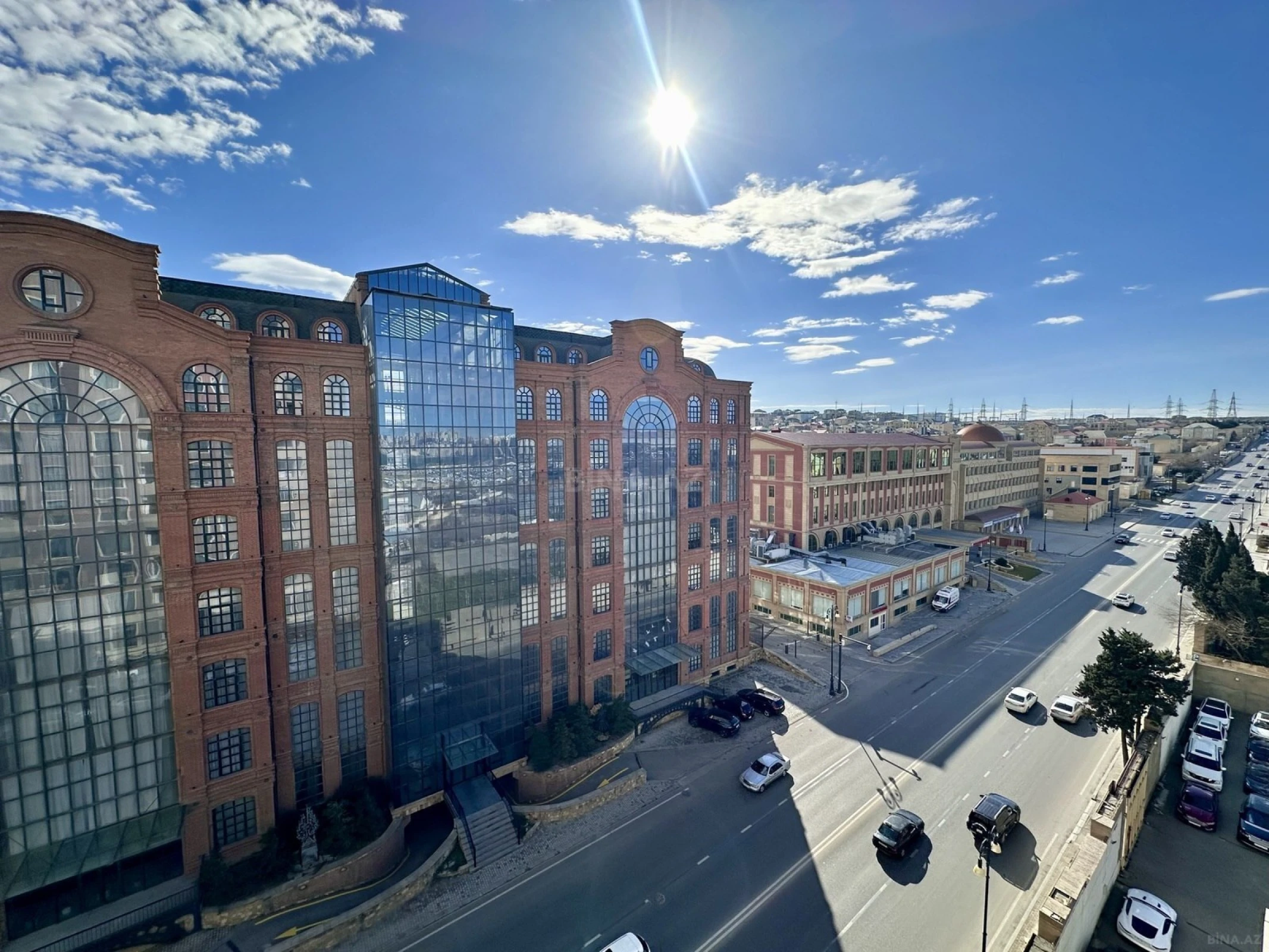 Kirayə verilir 3 otaqlı mənzil 105 m²