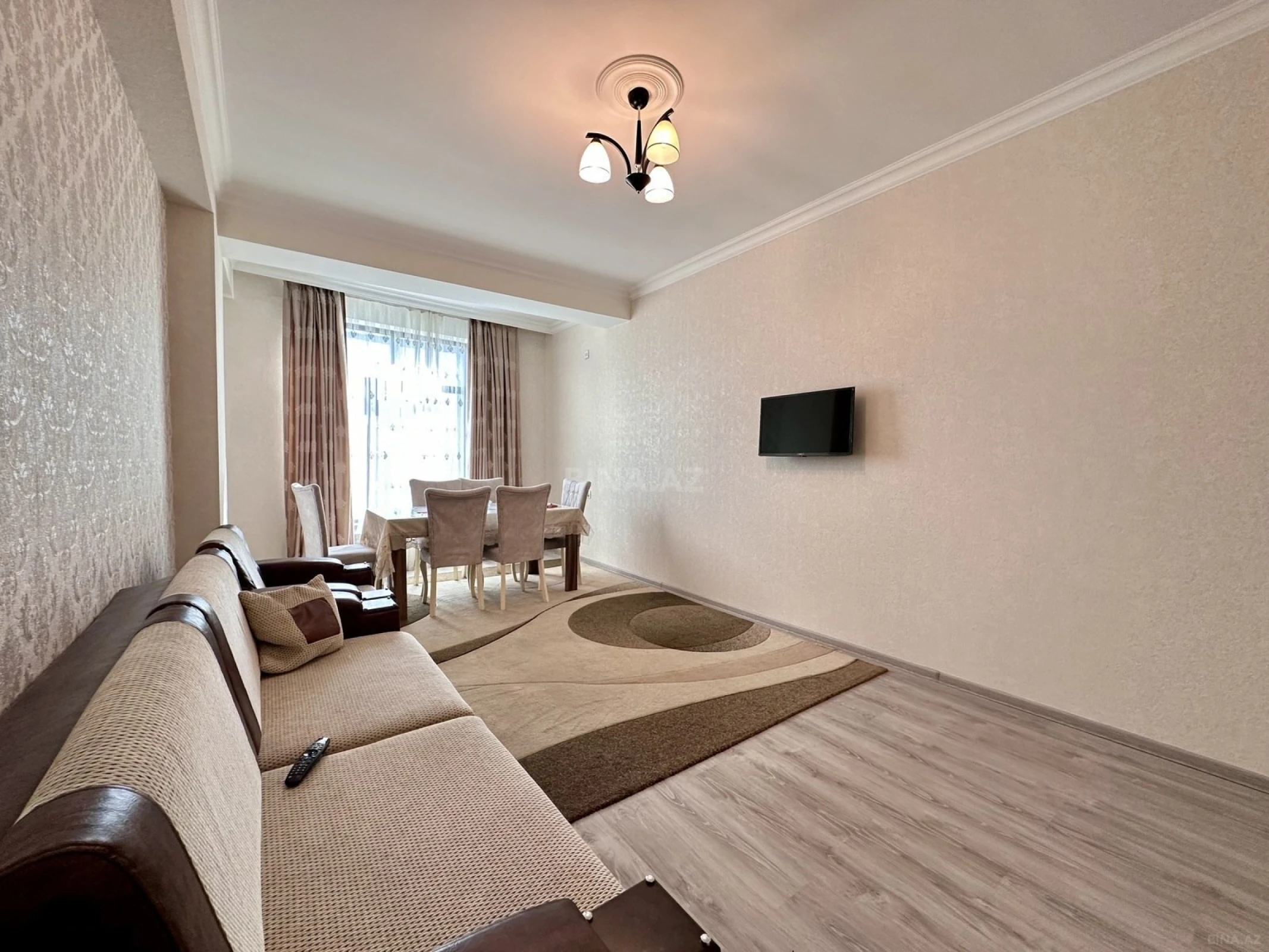 Kirayə verilir 3 otaqlı mənzil 105 m²