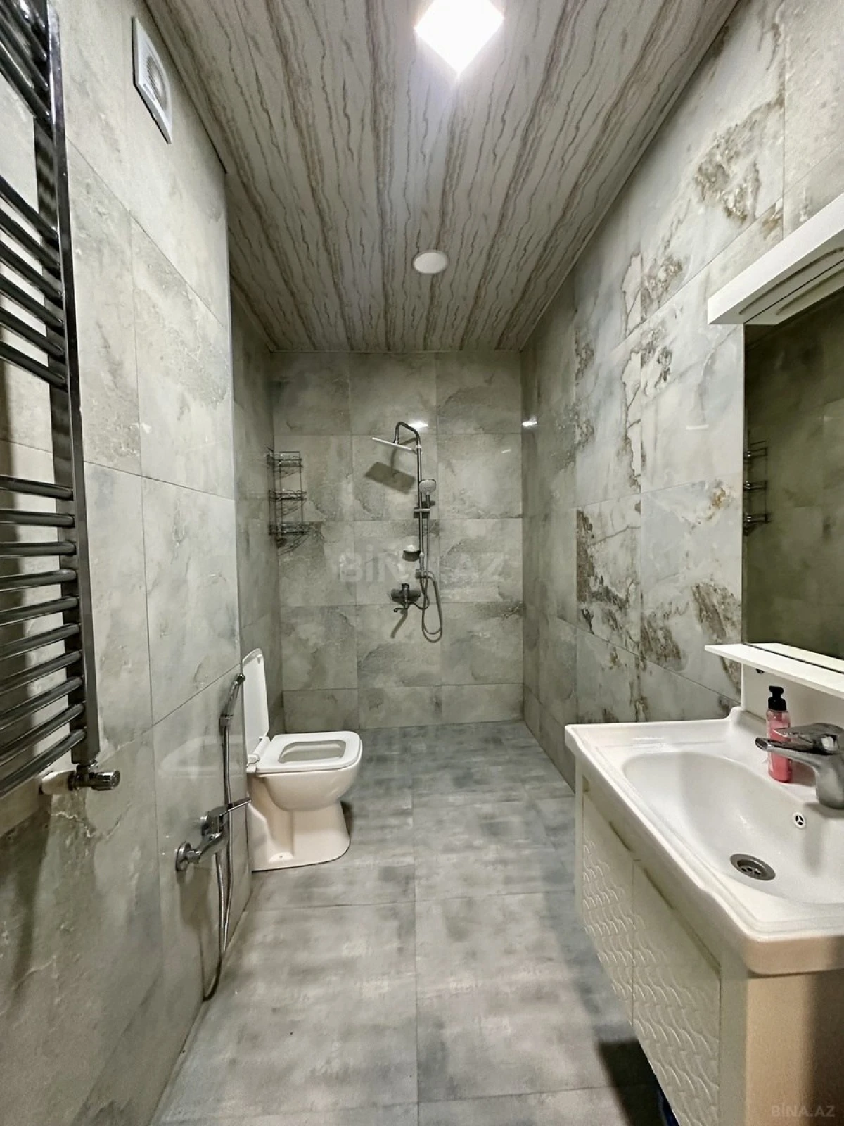 Kirayə verilir 3 otaqlı mənzil 105 m²