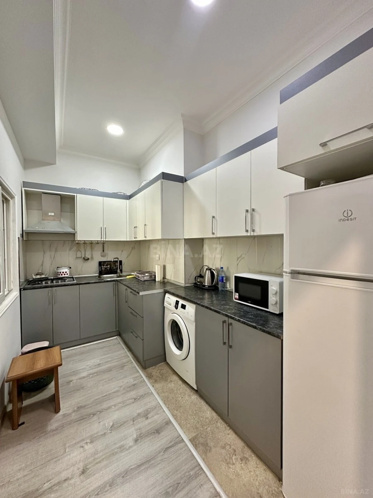 Kirayə verilir 3 otaqlı mənzil 105 m²