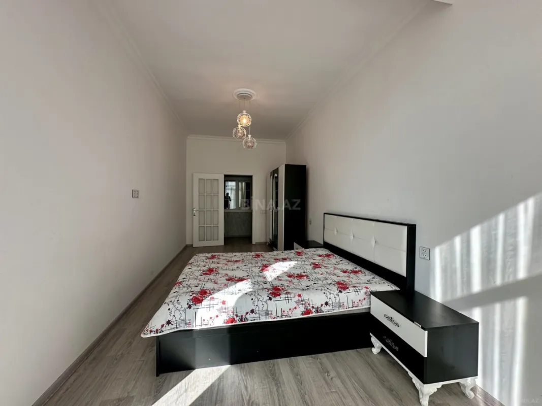 Kirayə verilir 3 otaqlı mənzil 105 m²