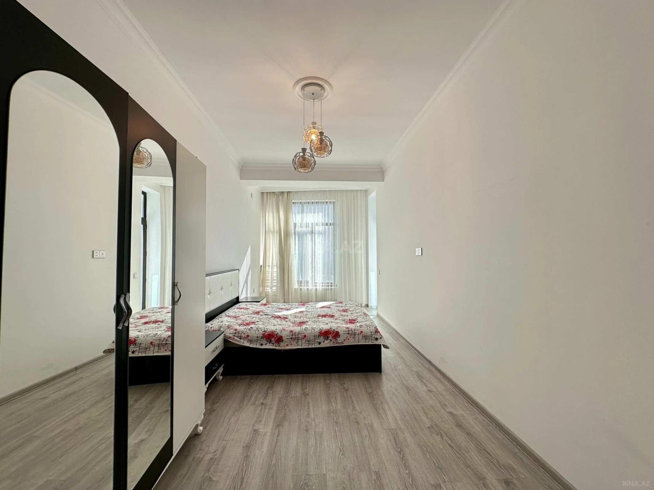Kirayə verilir 3 otaqlı mənzil 105 m²
