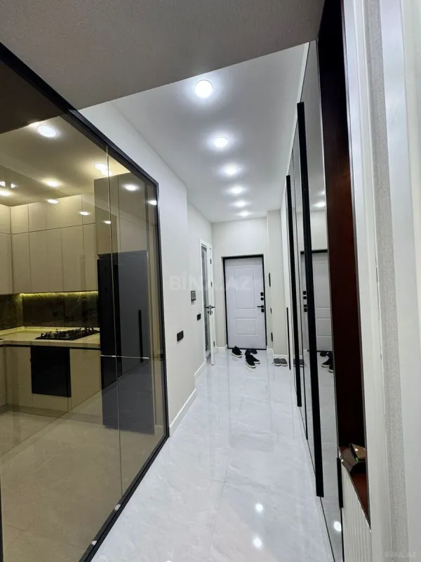 Satılır 3 otaqlı mənzil 108 m²