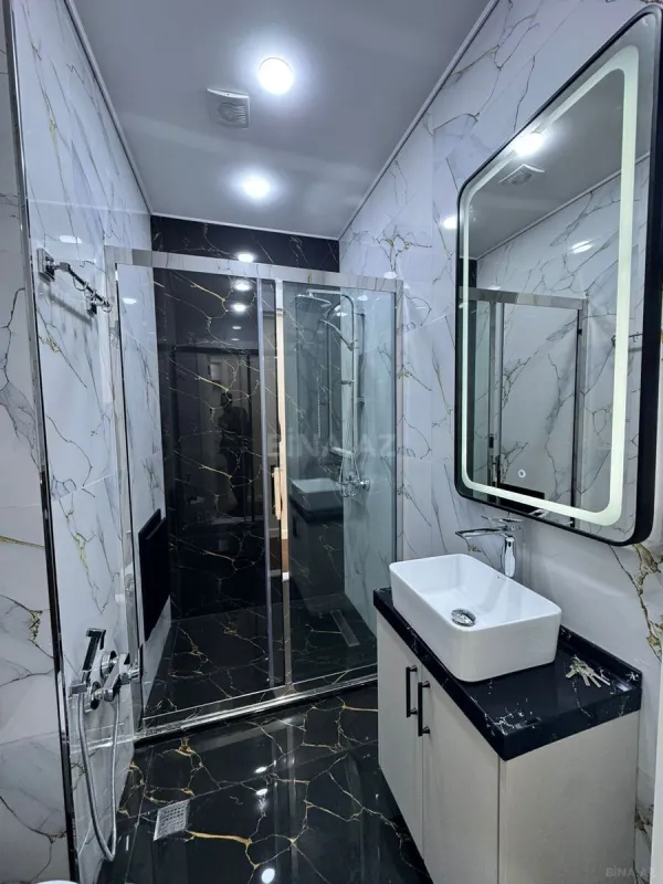 Satılır 3 otaqlı mənzil 108 m²