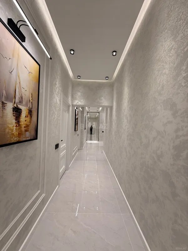 Satılır 3 otaqlı mənzil 105 m²