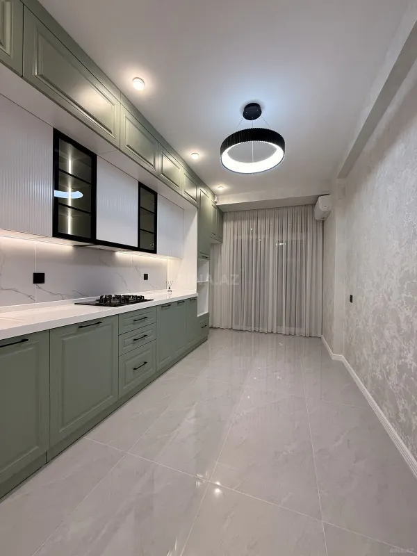 Satılır 3 otaqlı mənzil 105 m²