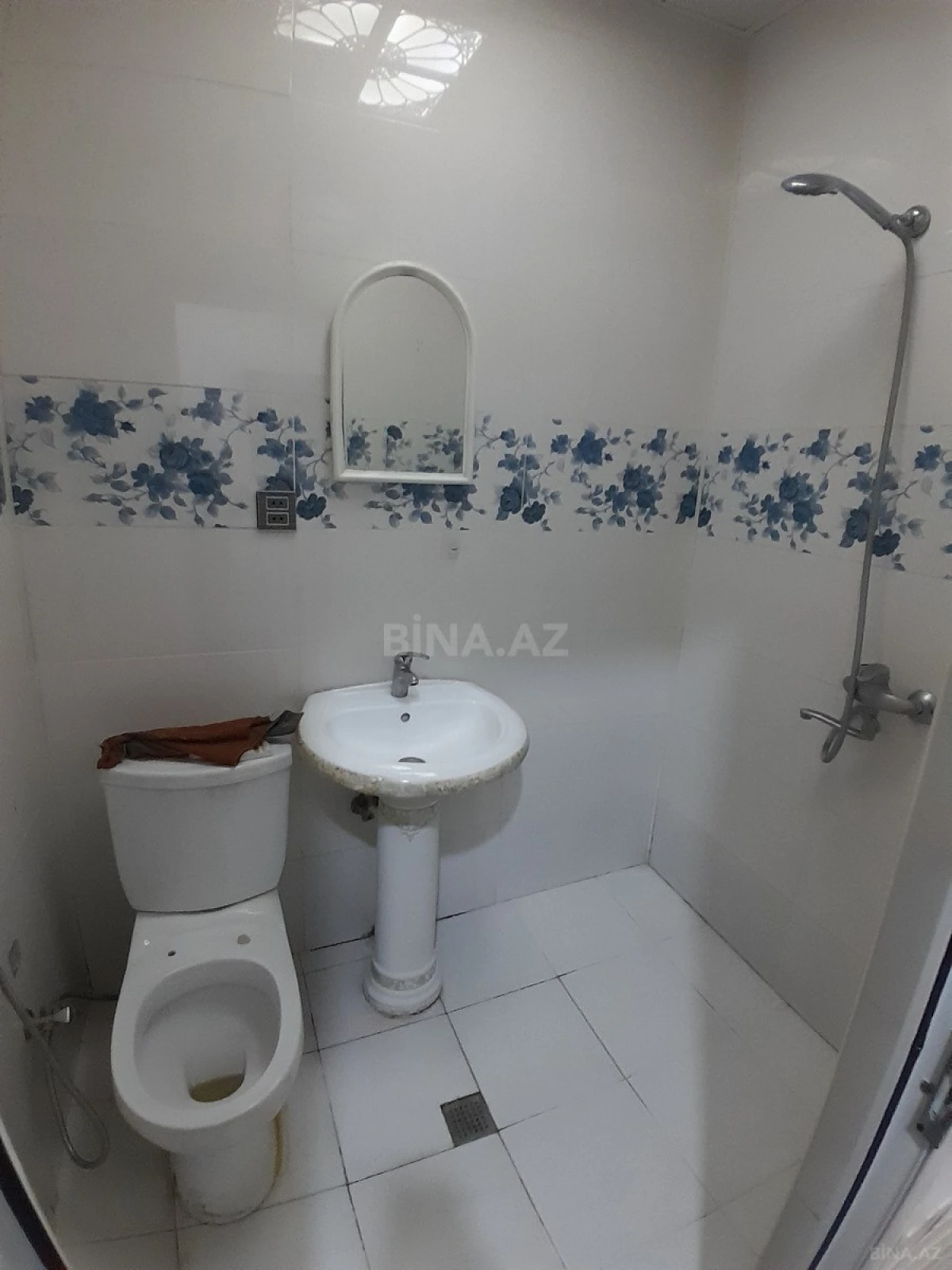 Satılır 2 otaqlı mənzil 60 m²