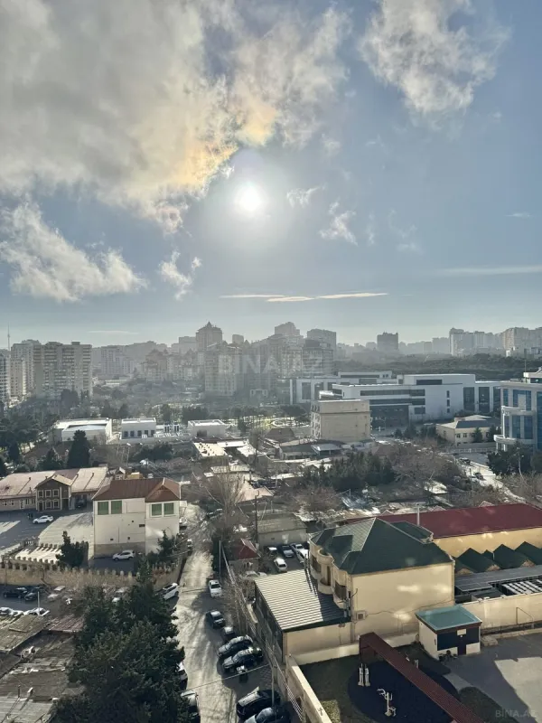 Satılır 3 otaqlı mənzil 117 m²