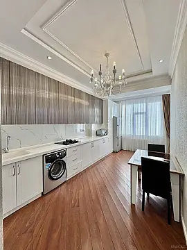Satılır 3 otaqlı mənzil 117 m²