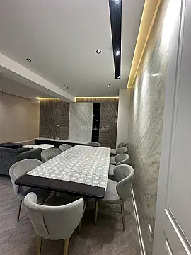 Satılır 4 otaqlı mənzil 117 m²