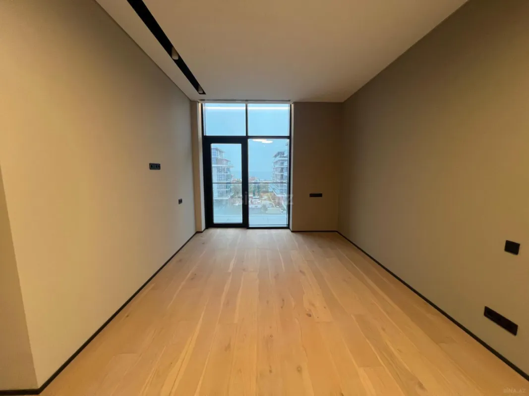 Satılır 2 otaqlı mənzil 74 m²