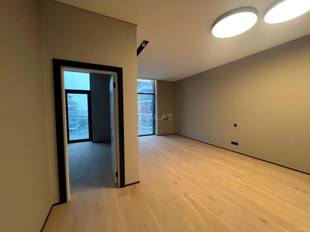 Satılır 2 otaqlı mənzil 74 m²