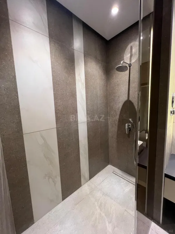 Satılır 2 otaqlı mənzil 74 m²