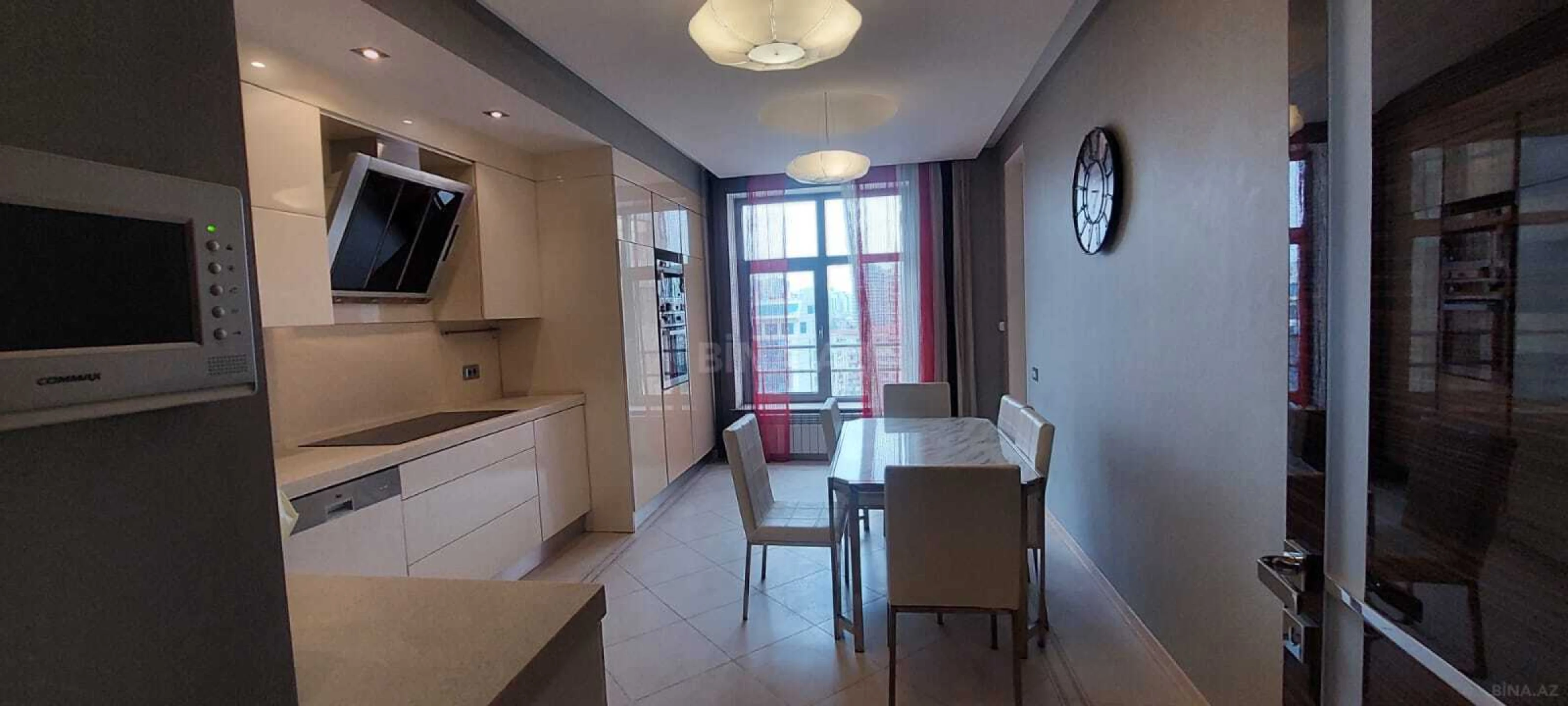 Kirayə verilir 4 otaqlı mənzil 210 m²