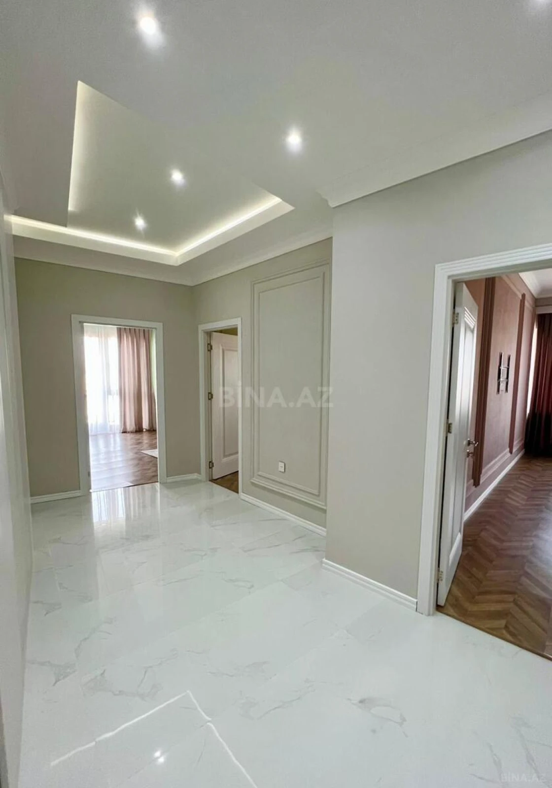 Kirayə verilir 3 otaqlı mənzil 106 m²