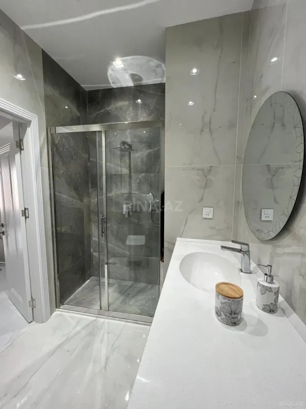 Kirayə verilir 3 otaqlı mənzil 106 m²