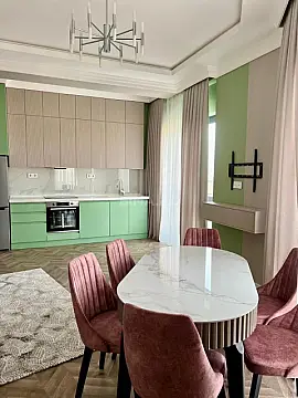 Kirayə verilir 3 otaqlı mənzil 106 m²