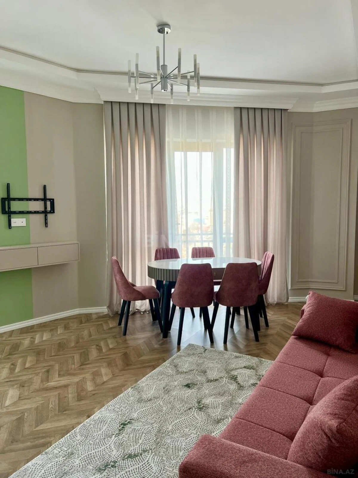 Kirayə verilir 3 otaqlı mənzil 106 m²