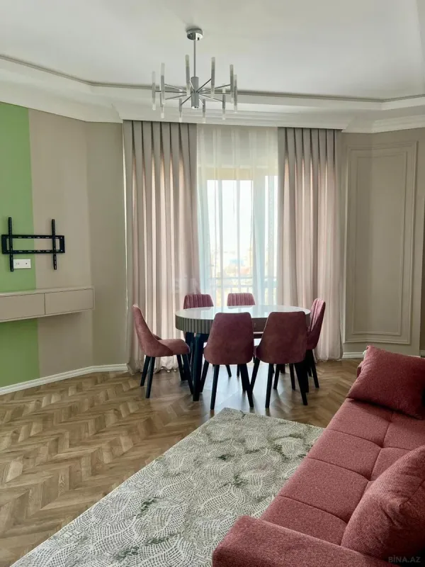 Kirayə verilir 3 otaqlı mənzil 106 m²