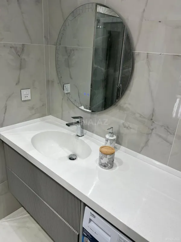 Kirayə verilir 3 otaqlı mənzil 106 m²
