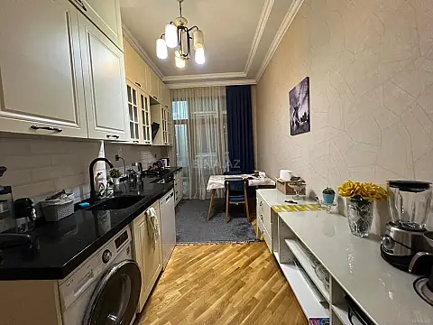 Satılır 3 otaqlı mənzil 90 m²