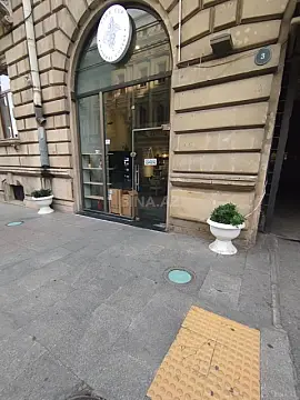 Satılır obyekt 80 m²