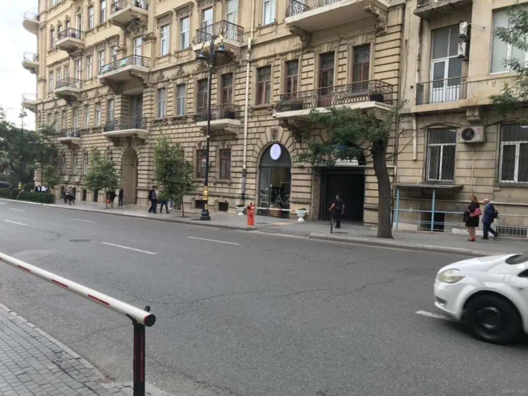 Satılır obyekt 80 m²