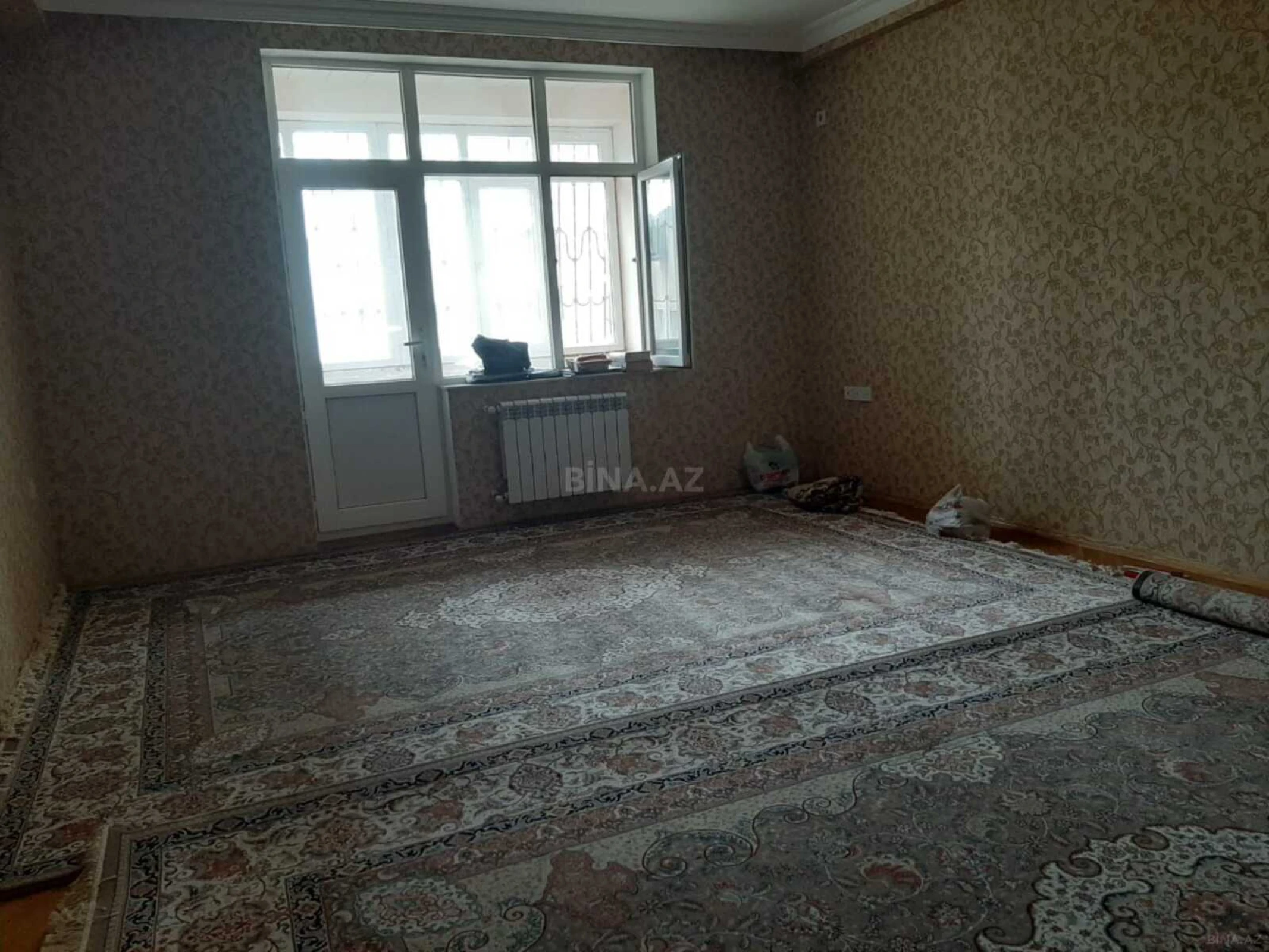 Kirayə verilir 4 otaqlı mənzil 150 m²