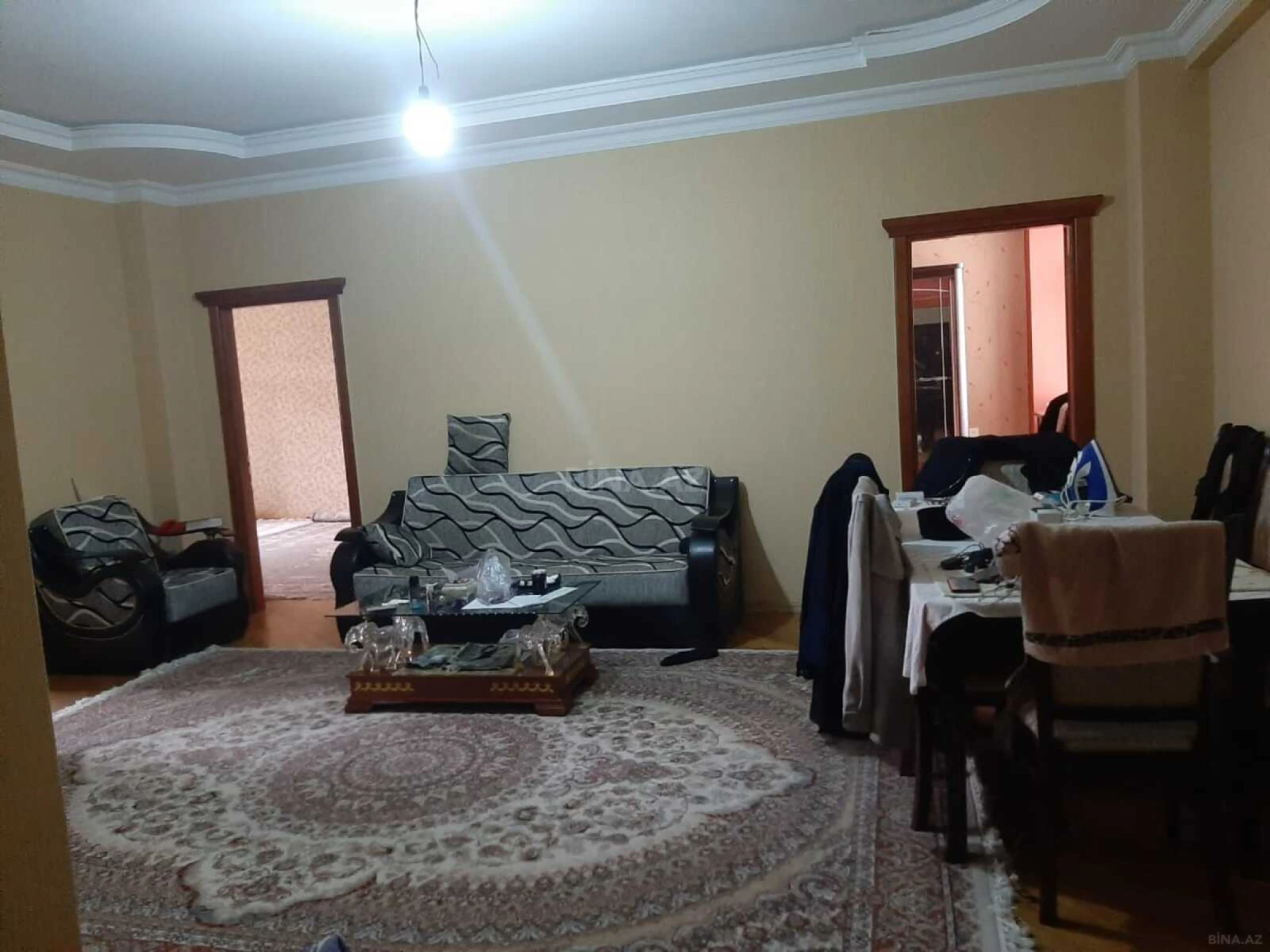 Kirayə verilir 4 otaqlı mənzil 150 m²