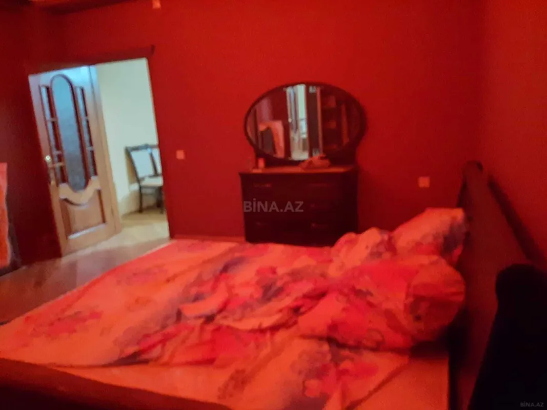 Kirayə verilir 4 otaqlı mənzil 150 m²