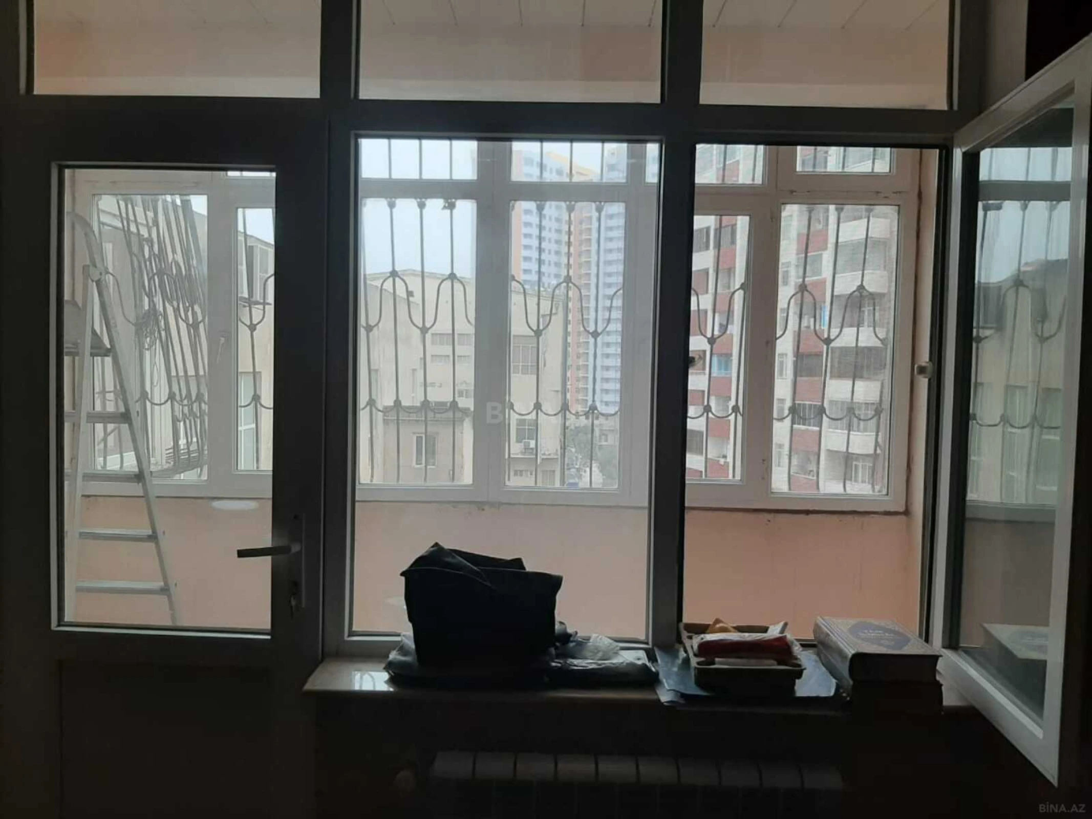 Kirayə verilir 4 otaqlı mənzil 150 m²